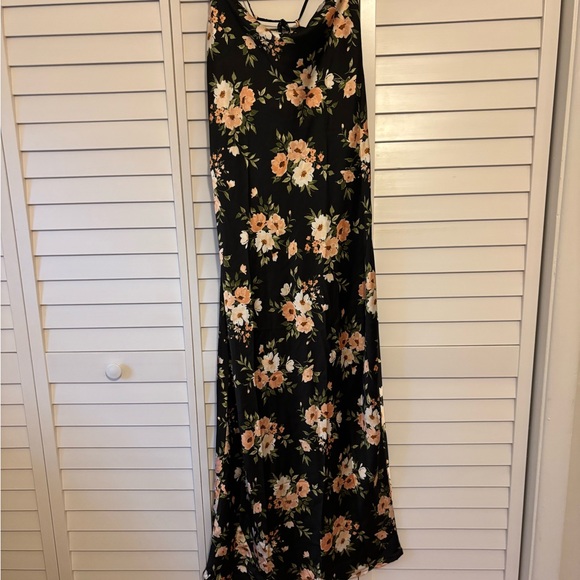 Floral Satin Cowl Maxi Dress - Picture 4 of 5